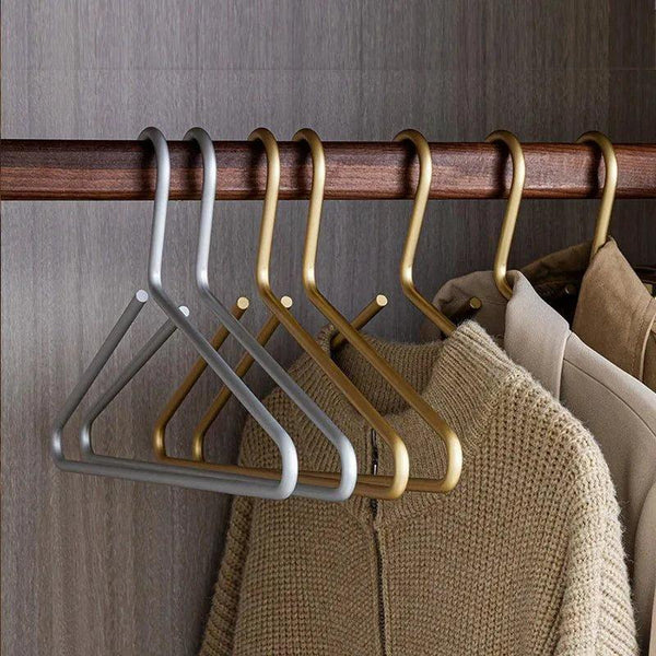5 pcs Solid Matte Gold/Silver Clothes Coat Hanger │ Seamless Metal Wardrobe Organizer
