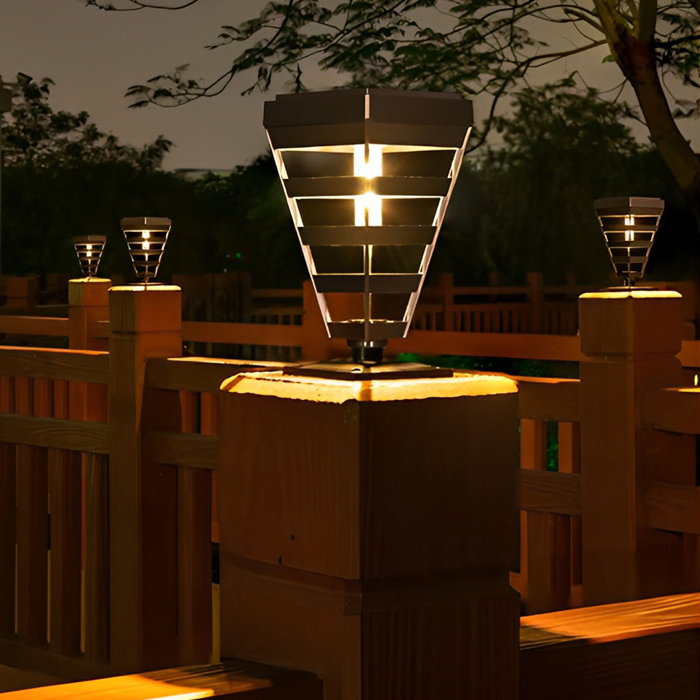 Smart Solar Black Outdoor Post Light Weatherproof LED Lawn Lamp with Intelligent Light Control