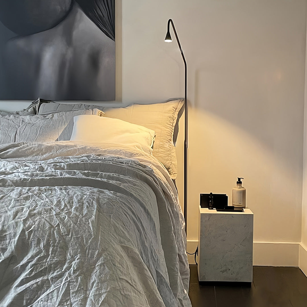 Black and Gold Floor Lamp LED Nordic Minimalist Wrought Iron Reading Bedroom Study Room