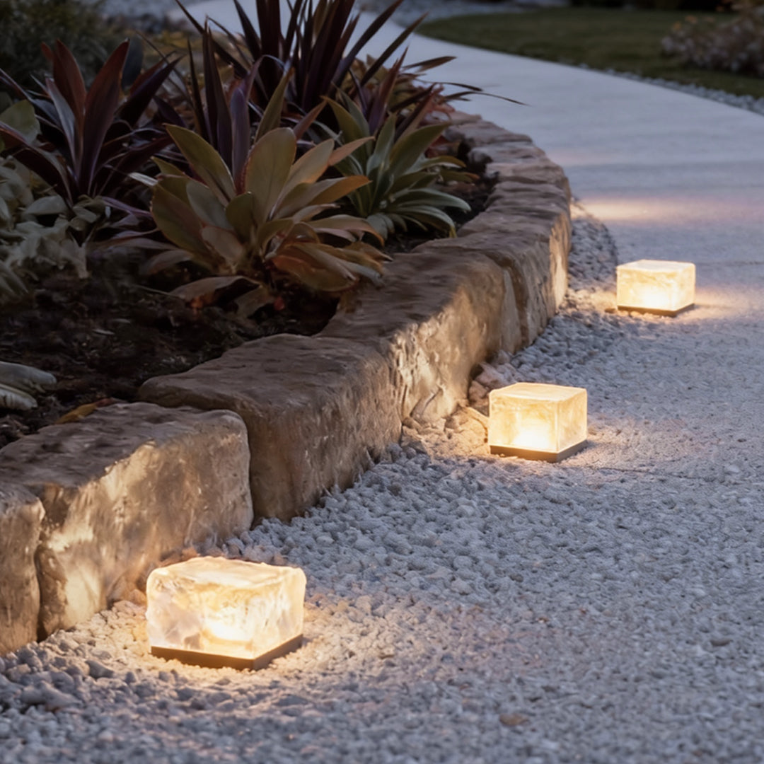 Outdoor LED Solar Ice Cube Step Light Crystal Color Changing Waterproof Garden Light