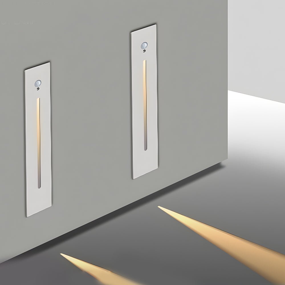 Outdoor LED Step Light Vertical Recessed Motion Sensor Aluminum Wall Light Weather Resistant
